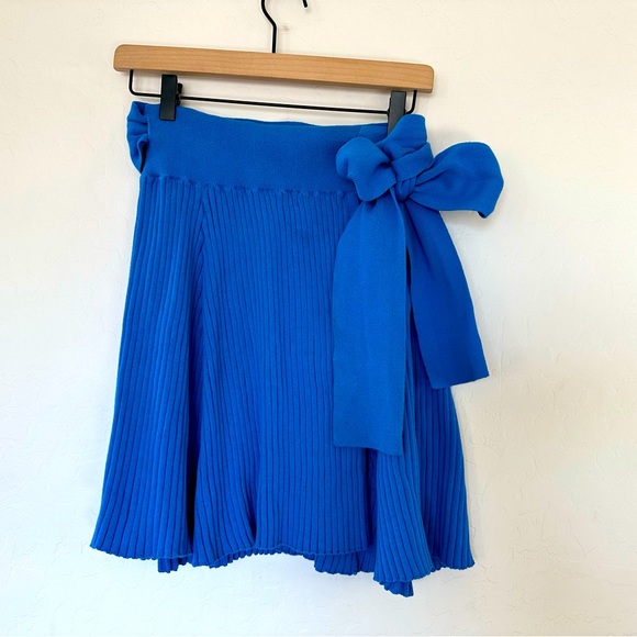 Free People Beach Collection Wrap Skirt. Size: Large. Excellent condition 💙 💙 - Picture 2 of 9